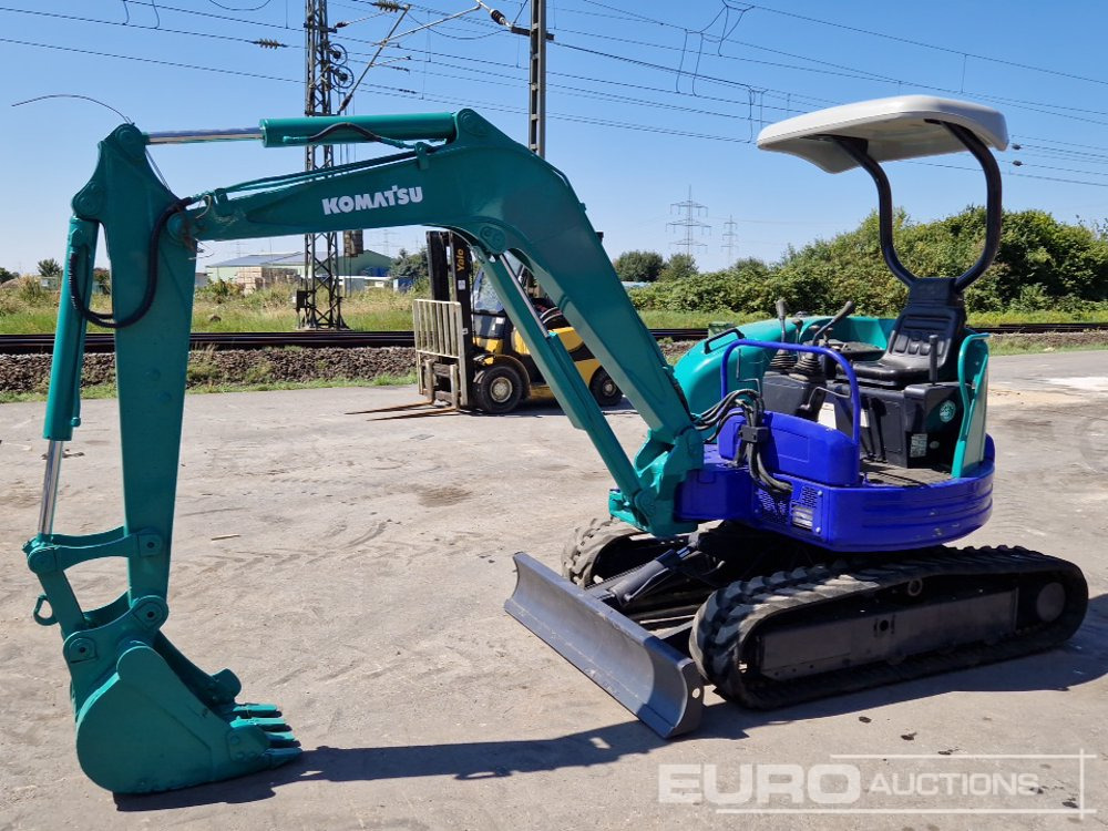 Komatsu PC30FR-2 - Mini excavator: picture 1 Komatsu PC30FR-2 - Mini excavator: picture 1