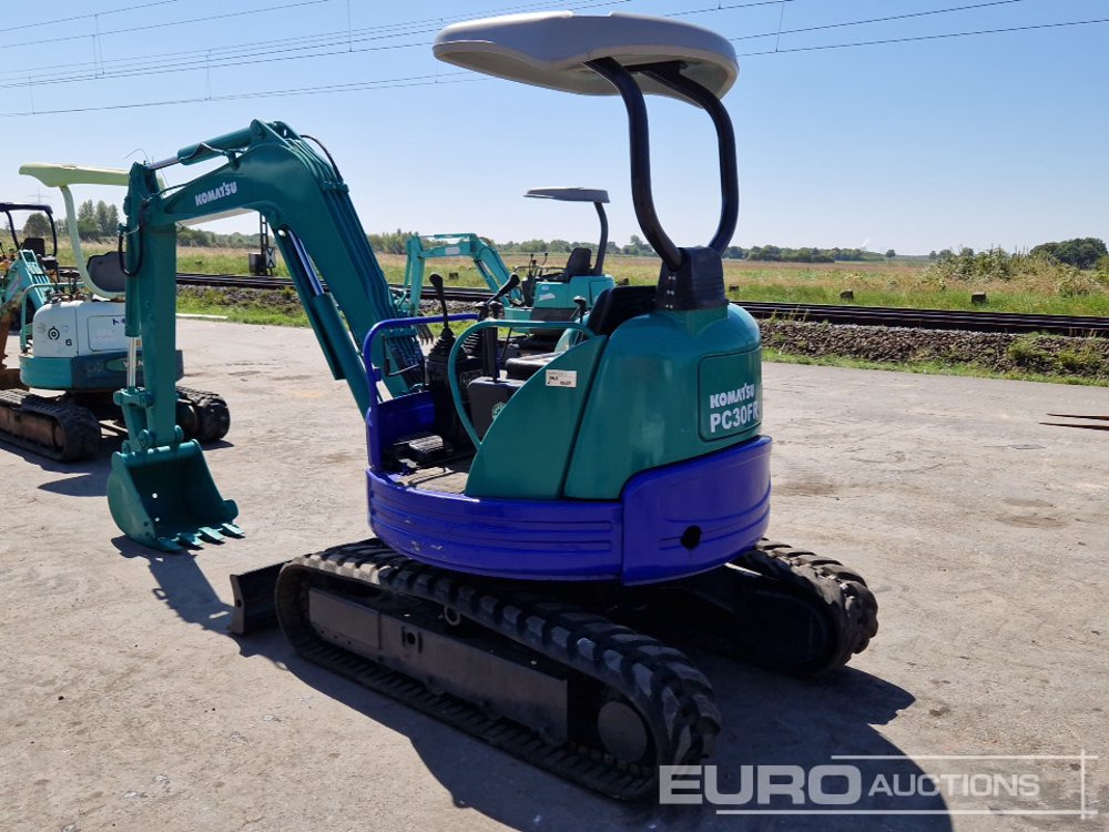 Komatsu PC30FR-2 - Mini excavator: picture 3 Komatsu PC30FR-2 - Mini excavator: picture 3