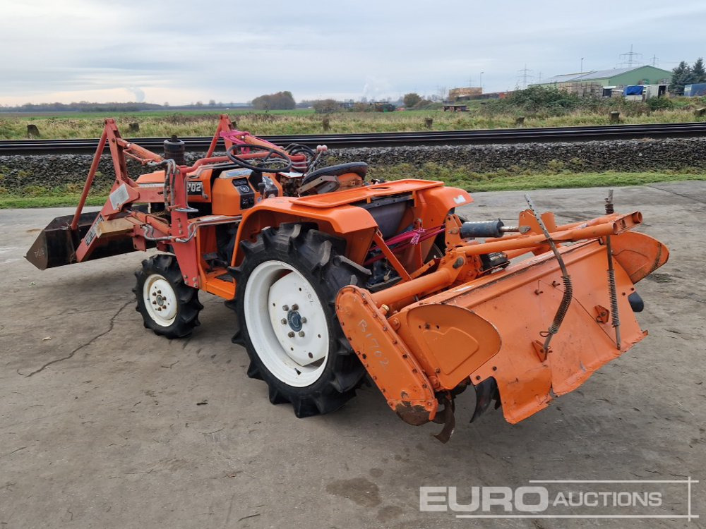 Kubota B1702 - Compact tractor: picture 3 Kubota B1702 - Compact tractor: picture 3