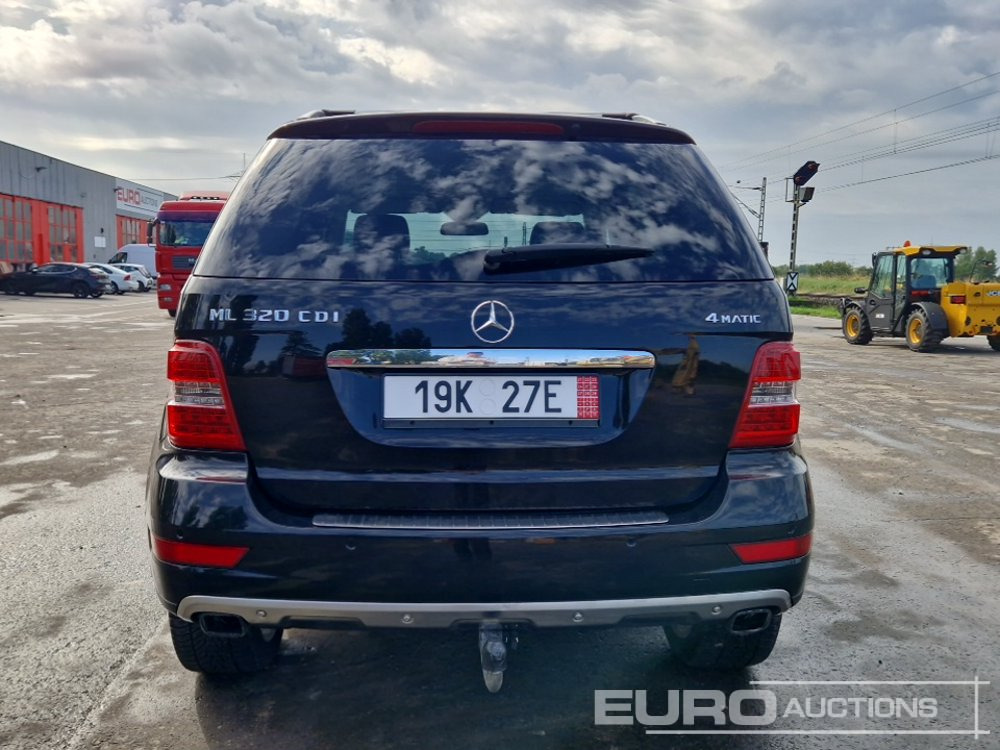 Mercedes ML320 CDI - SUV: picture 5 Mercedes ML320 CDI - SUV: picture 5