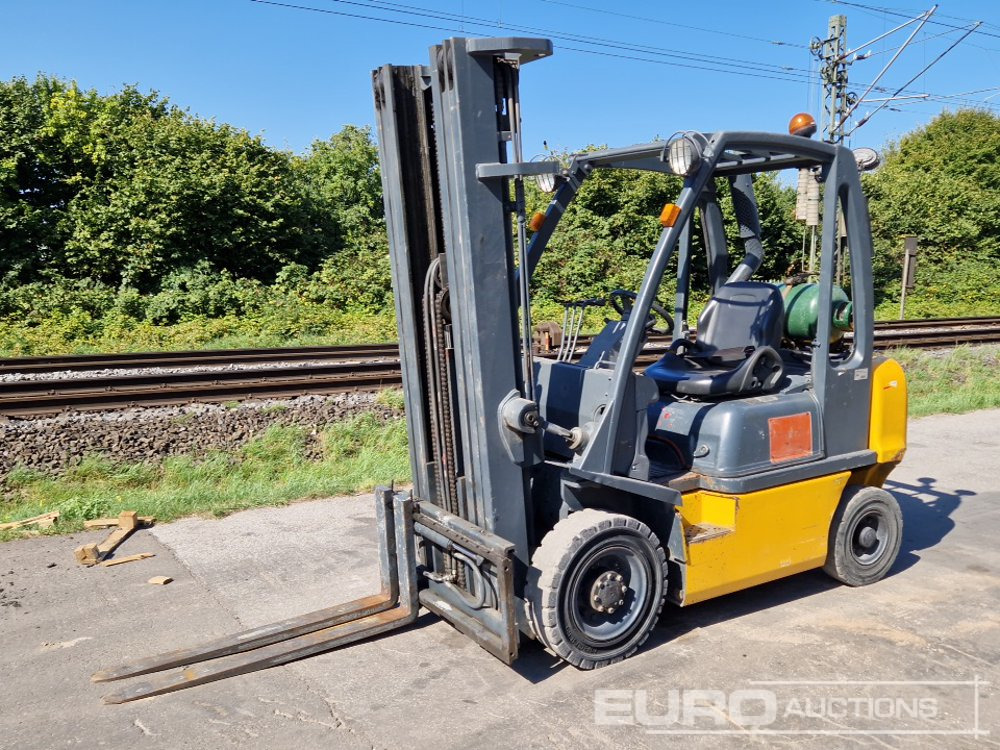 Nissan UD02A25PQ - Forklift: picture 1 Nissan UD02A25PQ - Forklift: picture 1