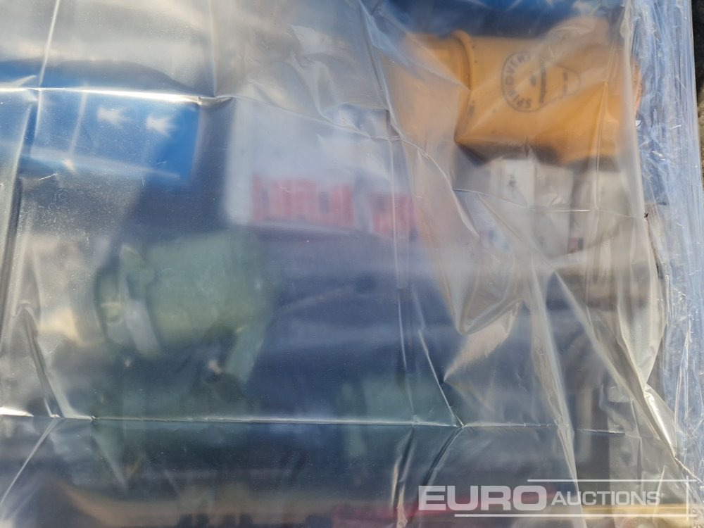 Pallet of Grease Pumps, Pipe Fittings, Vents - Construction equipment: picture 5 Pallet of Grease Pumps, Pipe Fittings, Vents - Construction equipment: picture 5