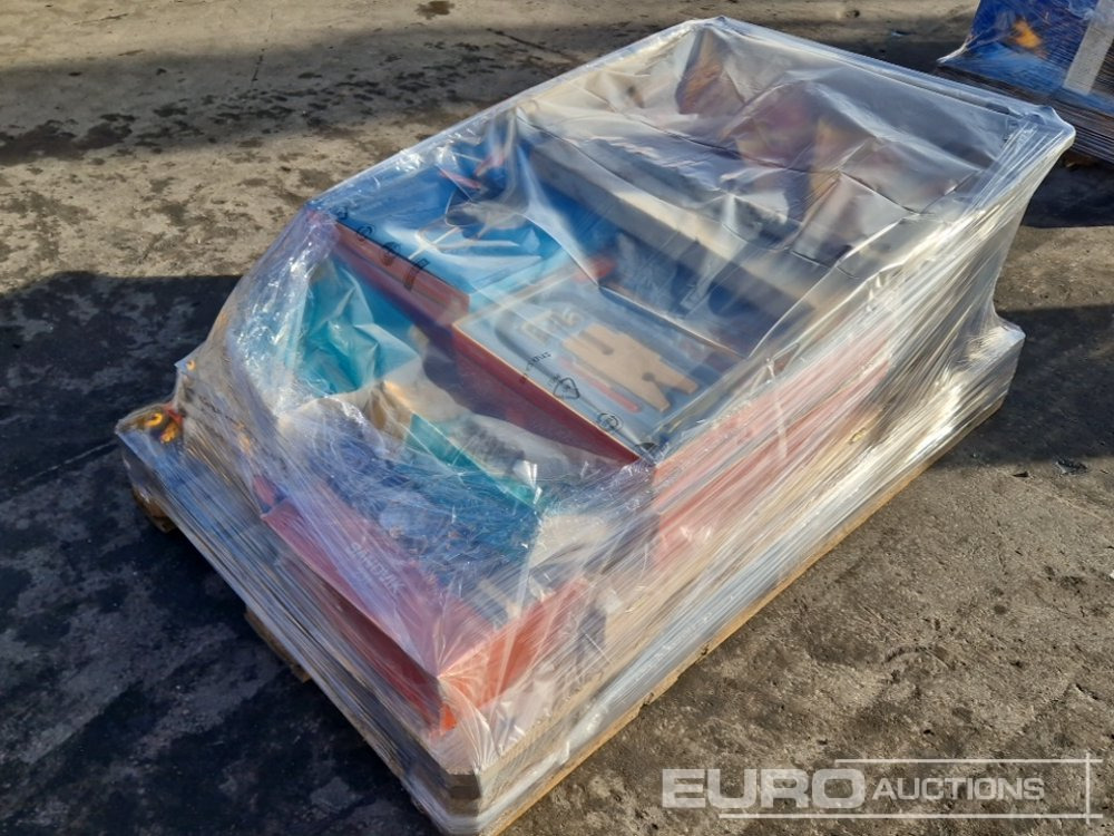 Pallet of Hobby Craft Sets, Sanding Disc, Wood Vice - Construction equipment: picture 3 Pallet of Hobby Craft Sets, Sanding Disc, Wood Vice - Construction equipment: picture 3