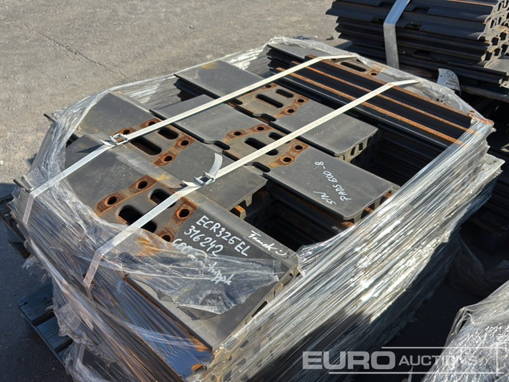 600mm Steel Track Plates - Spare parts for Excavator: picture 3 600mm Steel Track Plates - Spare parts for Excavator: picture 3