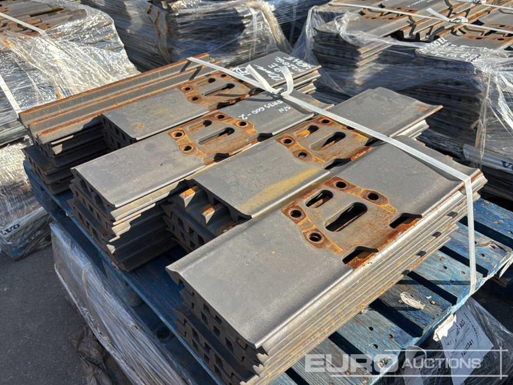 600mm Steel Track Plates - Spare parts for Excavator: picture 4 600mm Steel Track Plates - Spare parts for Excavator: picture 4