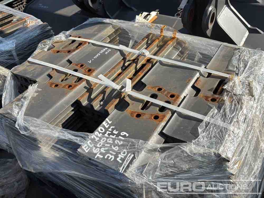 600mm Steel Track Plates - Spare parts for Excavator: picture 4 600mm Steel Track Plates - Spare parts for Excavator: picture 4