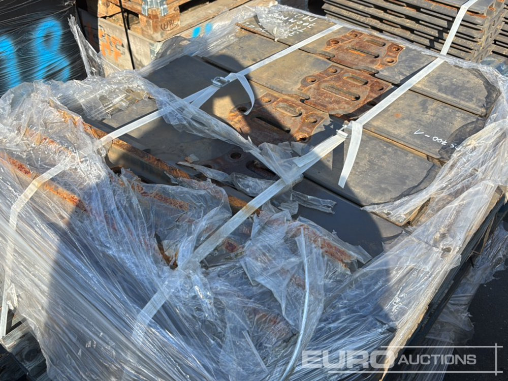 700mm Steel Track Plates - Spare parts for Excavator: picture 2 700mm Steel Track Plates - Spare parts for Excavator: picture 2