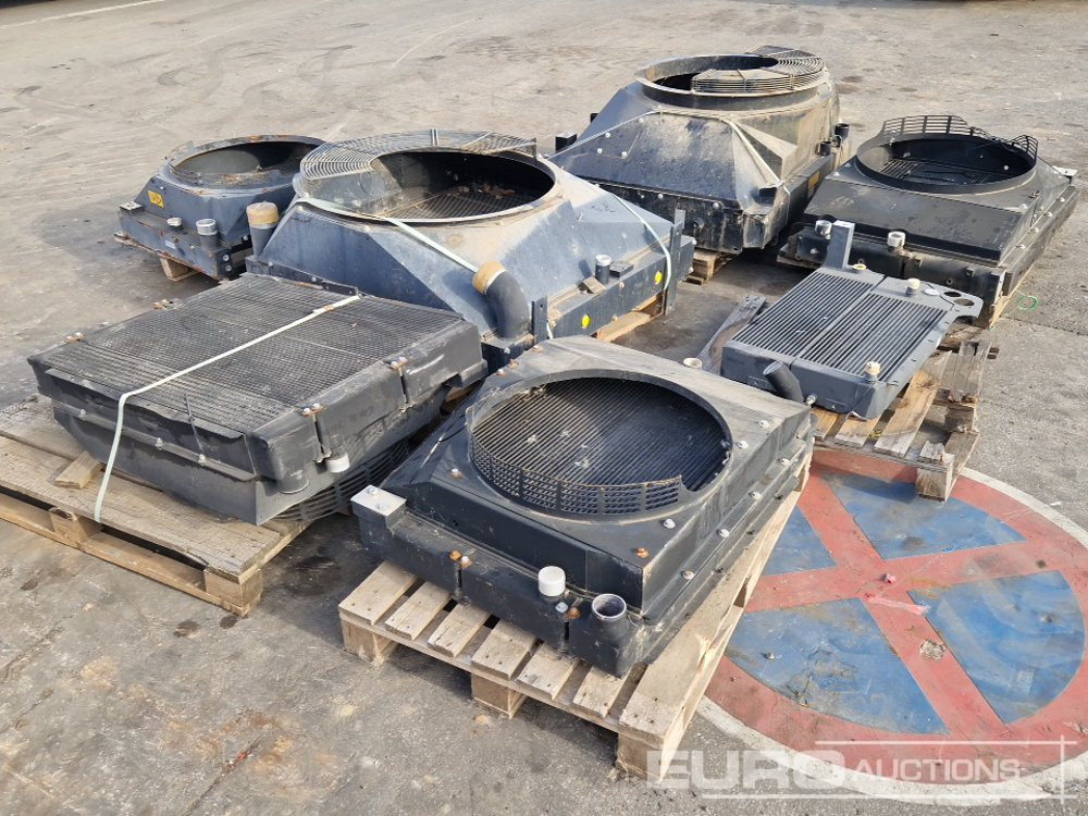 Selection of Radiators to suit Excavators (7 of) - Spare parts for Excavator: picture 2 Selection of Radiators to suit Excavators (7 of) - Spare parts for Excavator: picture 2
