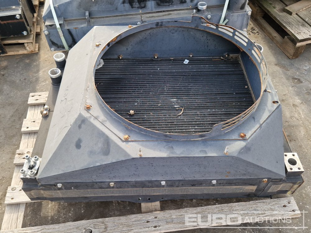 Selection of Radiators to suit Excavators (7 of) - Spare parts for Excavator: picture 5 Selection of Radiators to suit Excavators (7 of) - Spare parts for Excavator: picture 5