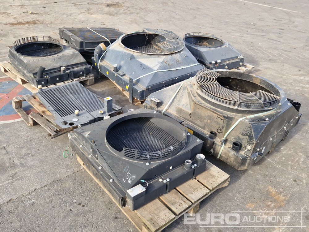 Selection of Radiators to suit Excavators (7 of) - Spare parts for Excavator: picture 3 Selection of Radiators to suit Excavators (7 of) - Spare parts for Excavator: picture 3