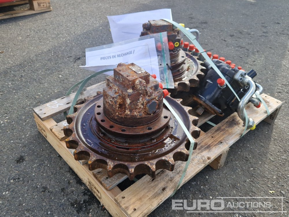 Spare Parts, Final Drive (2 of) Hydraulic Pump, Hydraulic Block to suit Volvo ECR25D - Spare parts for Excavator: picture 4 Spare Parts, Final Drive (2 of) Hydraulic Pump, Hydraulic Block to suit Volvo ECR25D - Spare parts for Excavator: picture 4
