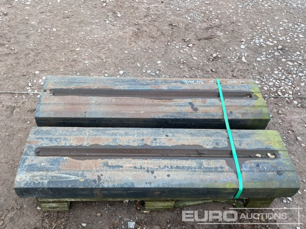 Terex Tp550 Chrome Blow Bars - Construction equipment: picture 4 Terex Tp550 Chrome Blow Bars - Construction equipment: picture 4