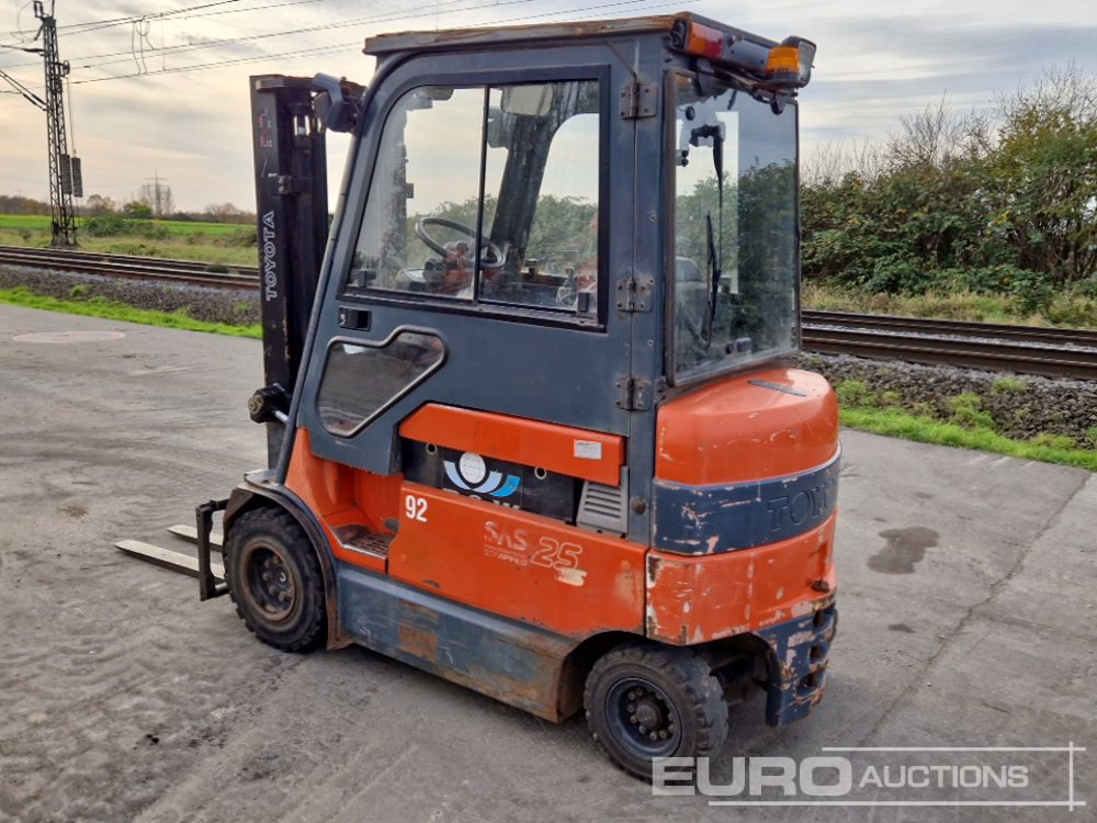 Toyota 7FBMF25 - Forklift: picture 3 Toyota 7FBMF25 - Forklift: picture 3