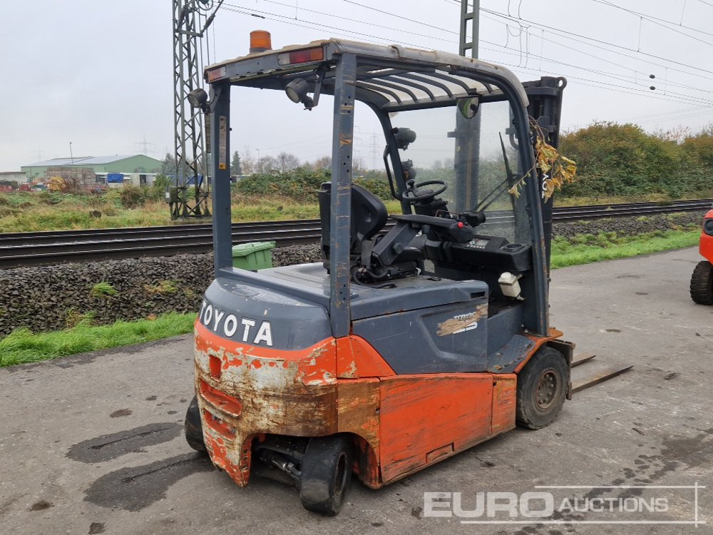 Toyota 8FBMT25 2.5 Ton Electric Forklift, 2 Stage Mast, Forks, - Electric forklift: picture 4 Toyota 8FBMT25 2.5 Ton Electric Forklift, 2 Stage Mast, Forks, - Electric forklift: picture 4