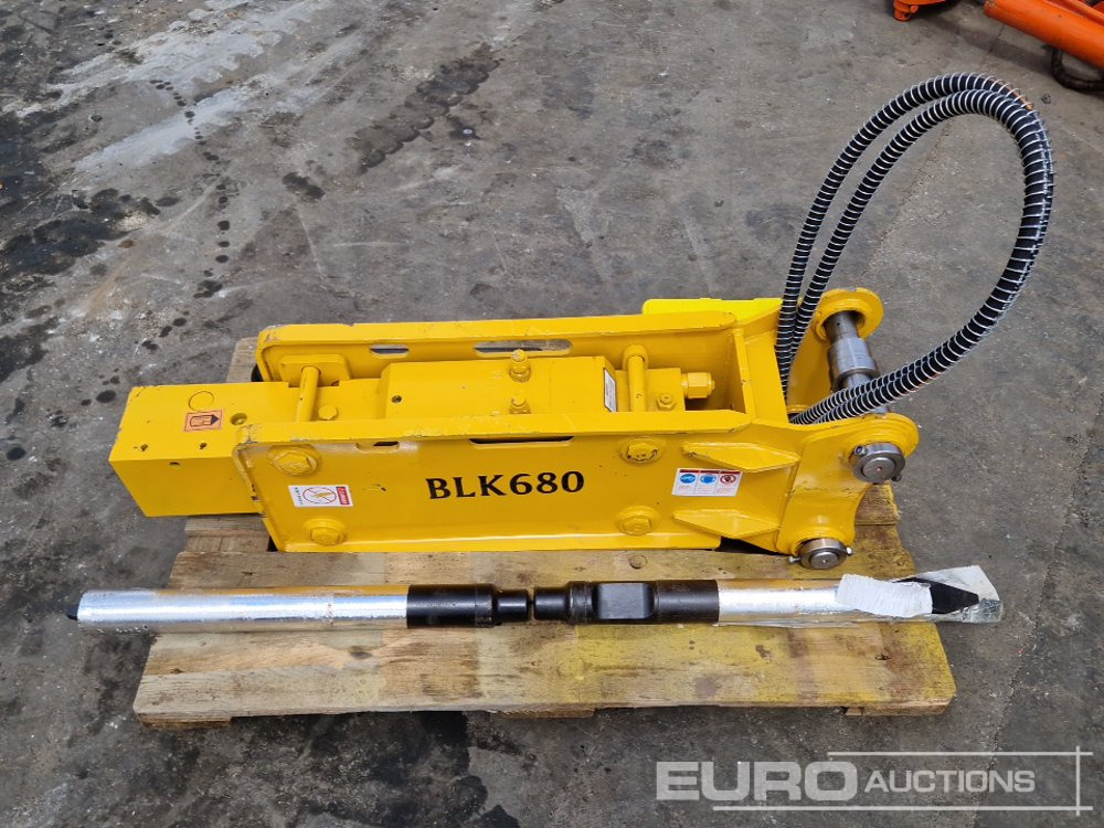 Unused 2025 BLK 680 - Hydraulic hammer: picture 1 Unused 2025 BLK 680 - Hydraulic hammer: picture 1