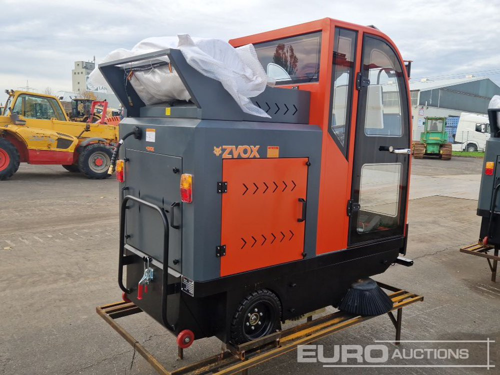 Unused 2025 Zvox 2000G - Road sweeper: picture 4 Unused 2025 Zvox 2000G - Road sweeper: picture 4