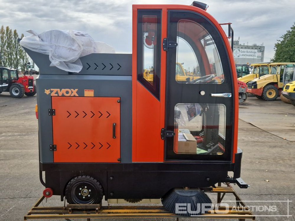 Unused 2025 Zvox 2000G - Road sweeper: picture 5 Unused 2025 Zvox 2000G - Road sweeper: picture 5