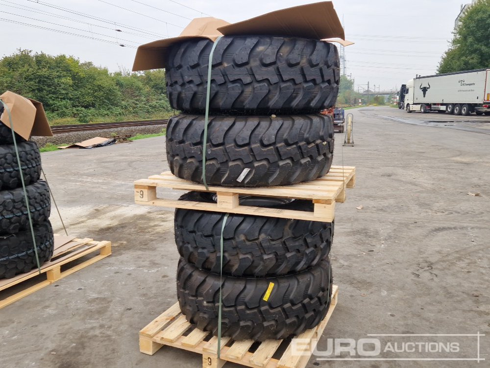 Unused Alliance 405/70R20 with Rims - Tire: picture 1 Unused Alliance 405/70R20 with Rims - Tire: picture 1