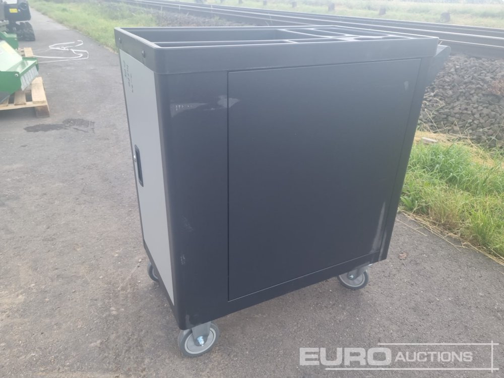 Unused Günter Wagen Germany Tool Trolley, 6 Drawers with 220 Pieces - Construction equipment: picture 2 Unused Günter Wagen Germany Tool Trolley, 6 Drawers with 220 Pieces - Construction equipment: picture 2