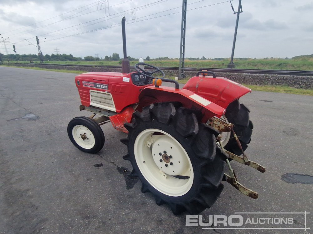 Yanmar YM2310 - Compact tractor: picture 3 Yanmar YM2310 - Compact tractor: picture 3