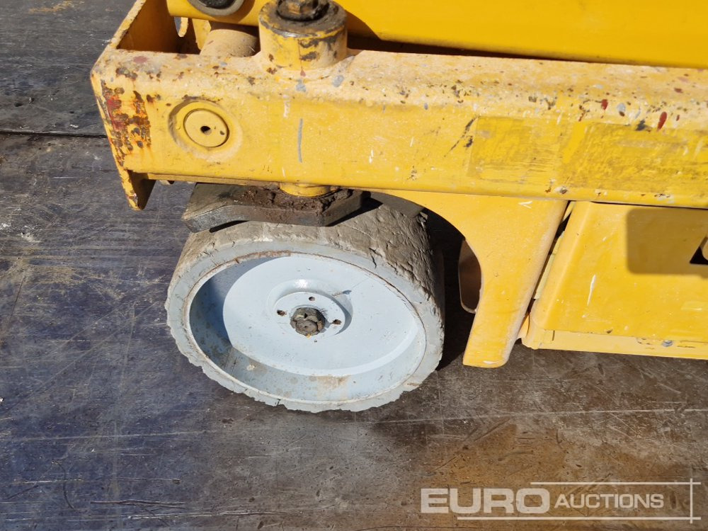 Aerial platform 2006 Haulotte Compact 8: picture 12 Aerial platform 2006 Haulotte Compact 8: picture 12