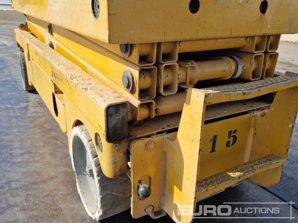 Aerial platform 2006 Haulotte Compact 8: picture 16 Aerial platform 2006 Haulotte Compact 8: picture 16