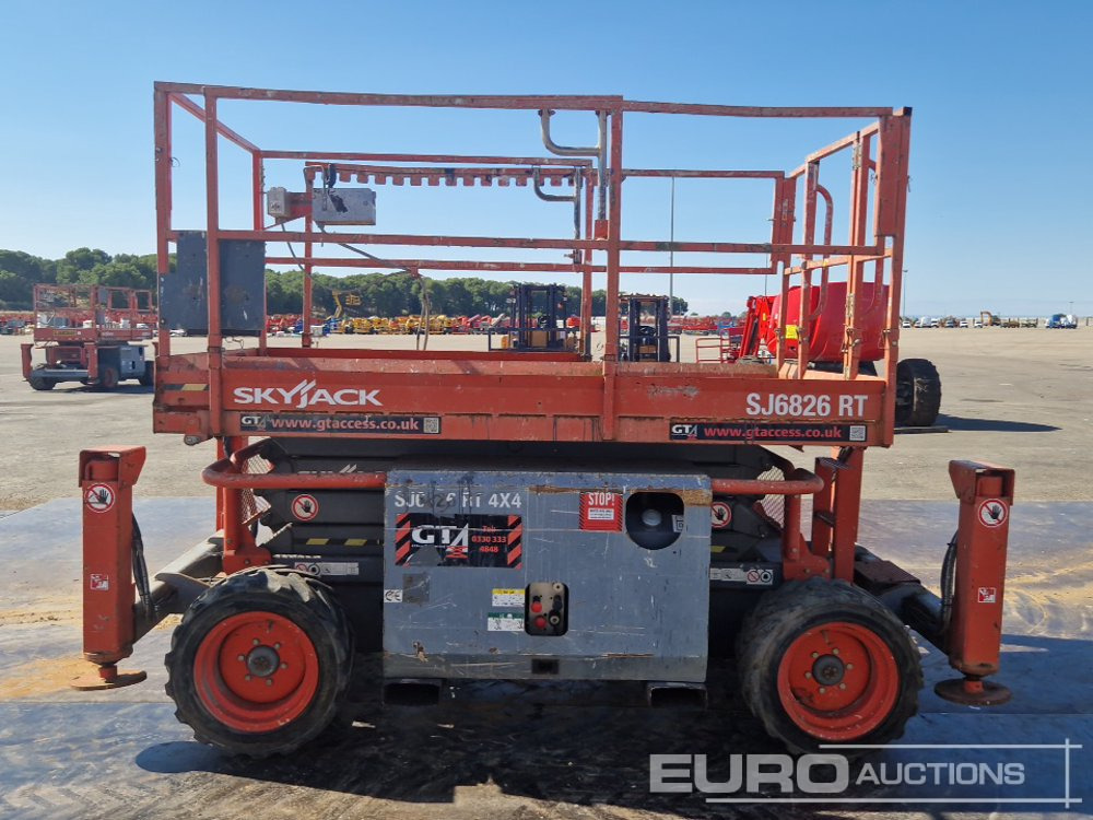 Aerial platform 2015 SkyJack SJ6826RT: picture 6