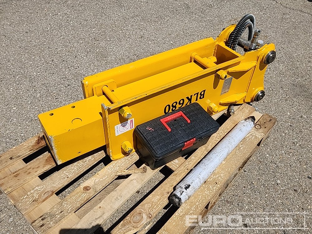 BLK 680 - Hydraulic hammer: picture 3 BLK 680 - Hydraulic hammer: picture 3