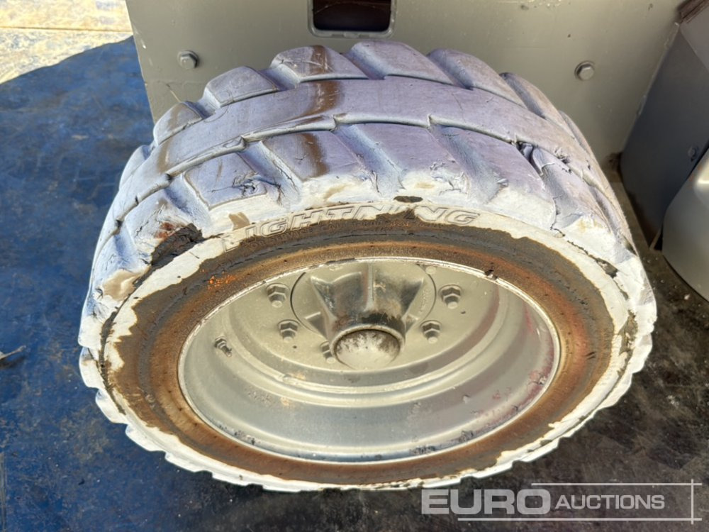 Scissor lift JLG 4069LE: picture 11