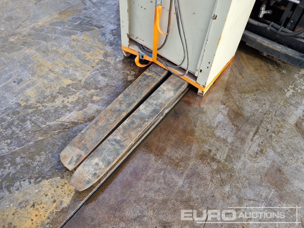 Forklift Komatsu FB10EX-7: picture 13