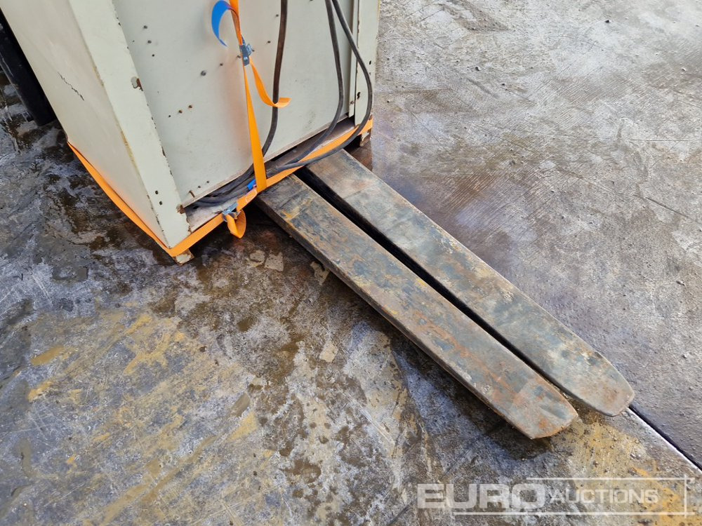 Forklift Komatsu FB10EX-7: picture 14