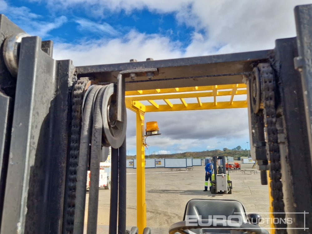 Forklift Komatsu FB10EX-7: picture 17