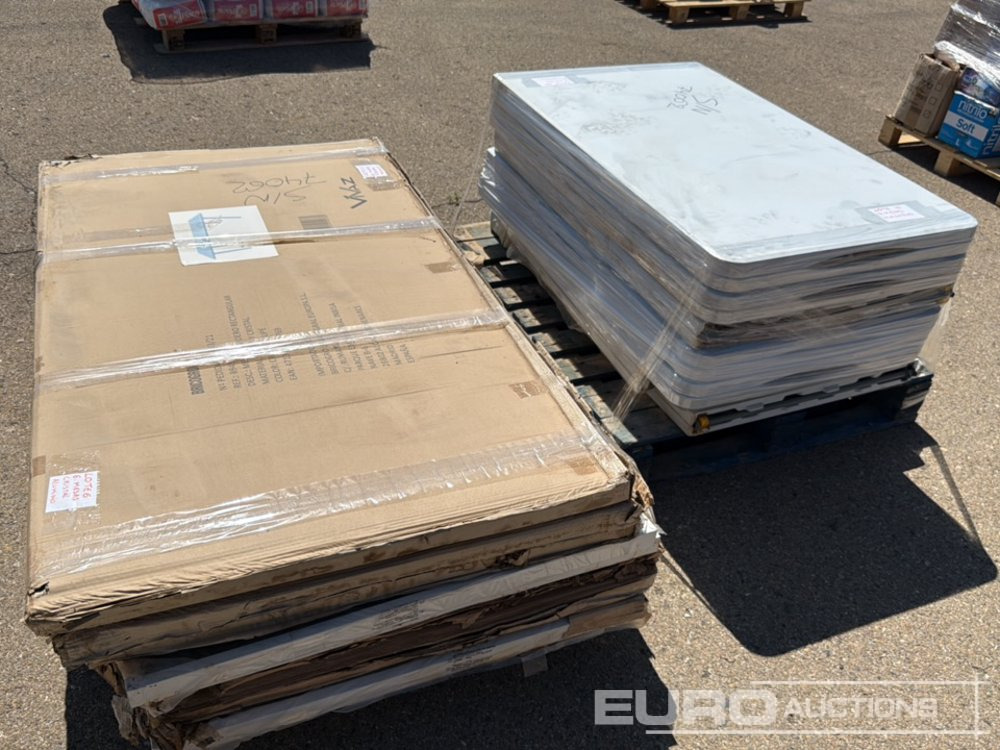 Pallet of Tables (14 of) - Tool/ Equipment: picture 3 Pallet of Tables (14 of) - Tool/ Equipment: picture 3