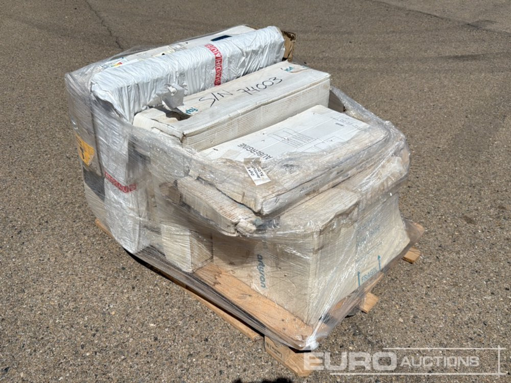 Pallets of Bathroom Furniture - Tool/ Equipment: picture 1 Pallets of Bathroom Furniture - Tool/ Equipment: picture 1