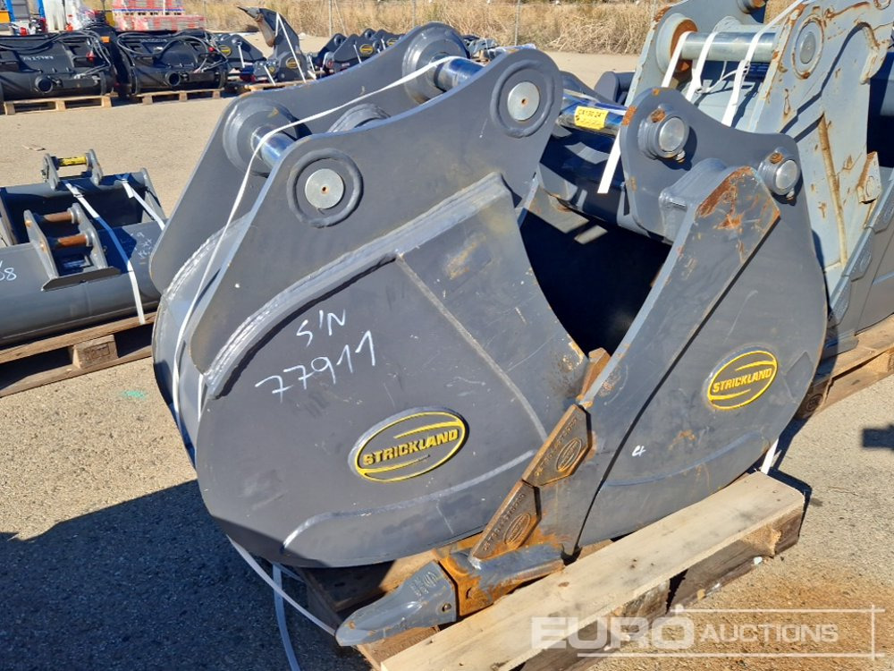 Strickland BT13 - Bucket: picture 1 Strickland BT13 - Bucket: picture 1