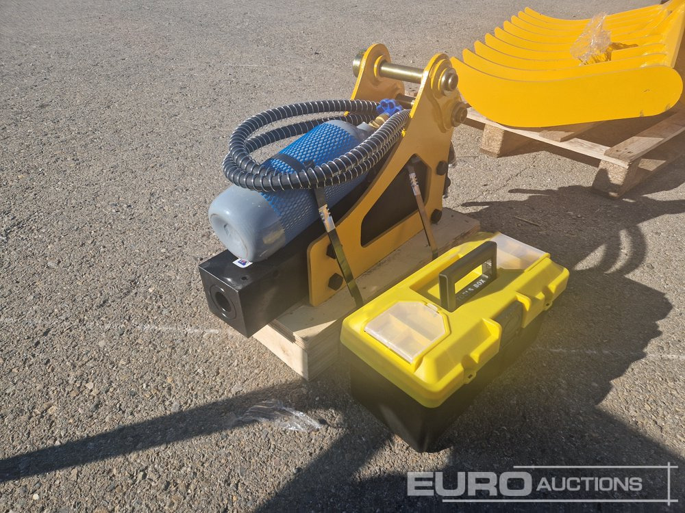 Unused 2025 Captok CK35 - Hydraulic hammer: picture 3 Unused 2025 Captok CK35 - Hydraulic hammer: picture 3