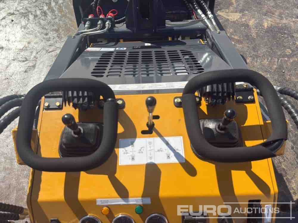 Skid steer loader Unused 2025 Infront YF380: picture 12