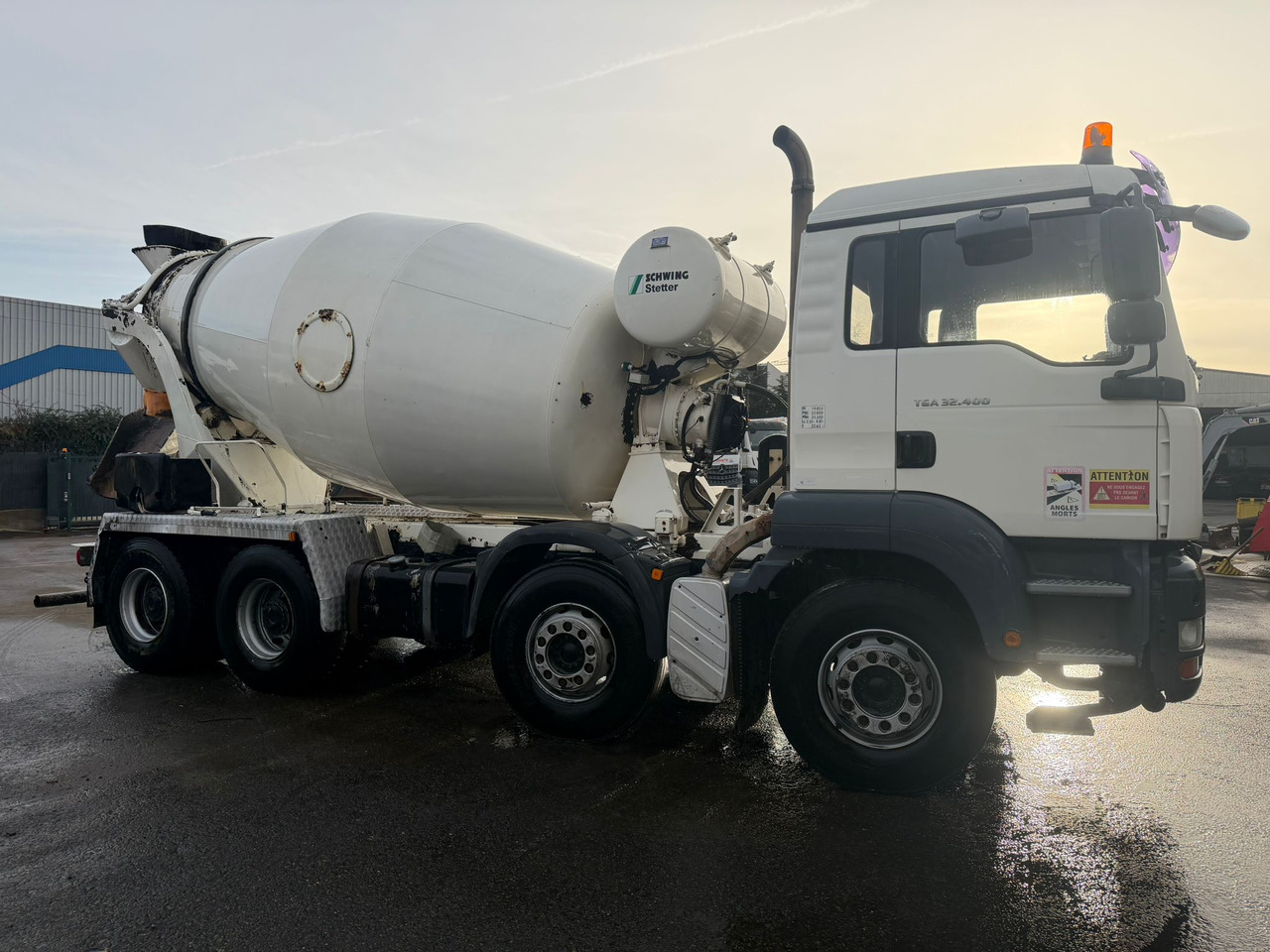 Camion béton MAN TGA 32.400 EJ-300-ZL - Concrete mixer truck: picture 3 Camion béton MAN TGA 32.400 EJ-300-ZL - Concrete mixer truck: picture 3
