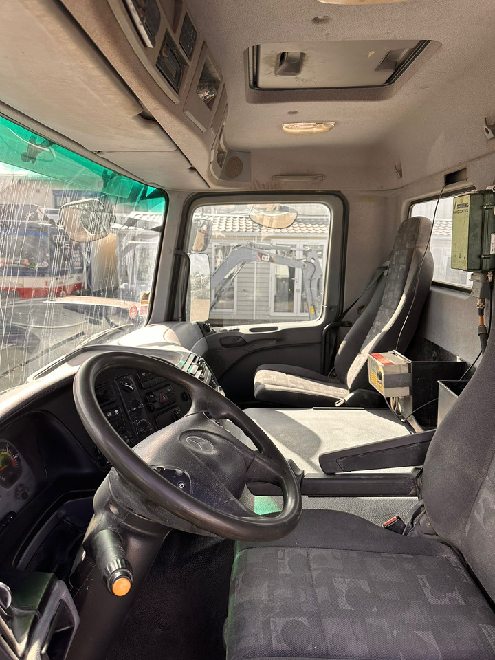 Concrete pump truck Pompe à béton Schwing 34m avec cabine Mercedes Benz Actros CT-062-WL Année 2008: picture 13 Concrete pump truck Pompe à béton Schwing 34m avec cabine Mercedes Benz Actros CT-062-WL Année 2008: picture 13