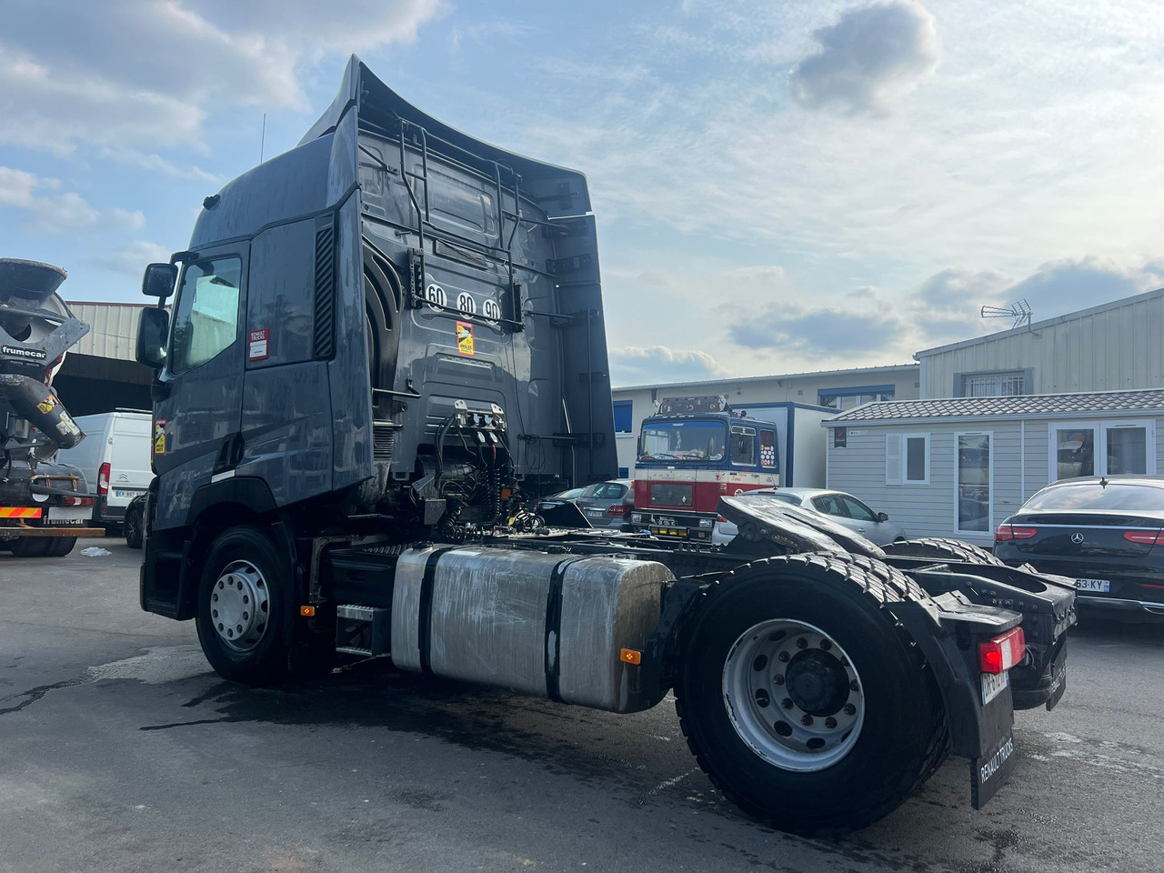 Tracteur Renault DR-612-TF - Tractor unit: picture 4 Tracteur Renault DR-612-TF - Tractor unit: picture 4