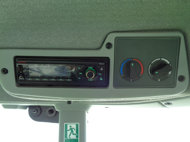 Claas Arion 430 - Farm tractor: picture 3 Claas Arion 430 - Farm tractor: picture 3