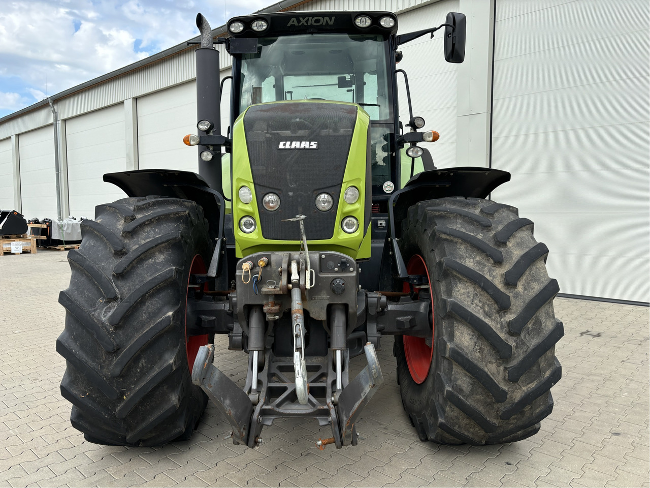 Farm tractor Claas Axion 850 Hexa-Shift: picture 8