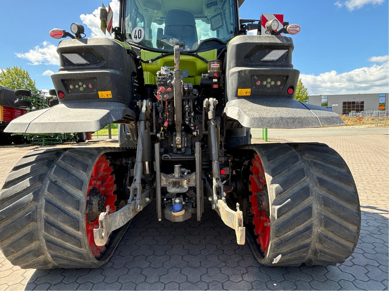 Farm tractor Claas Axion 960 TerraTrac: picture 7