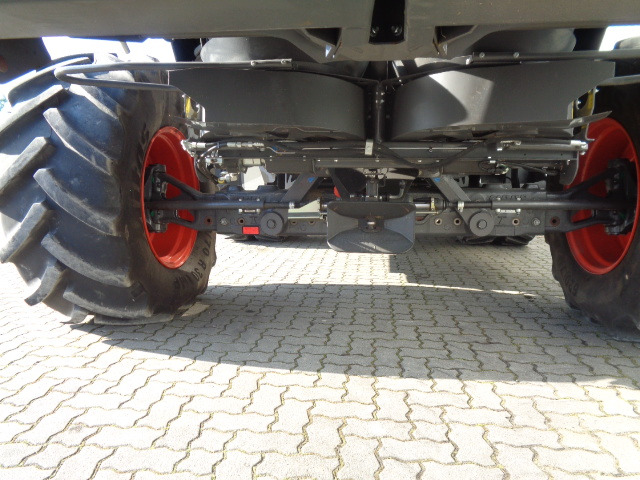 Combine harvester Claas Lexion 7700 TT: picture 11