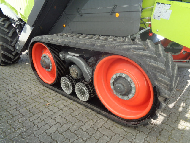 Combine harvester Claas Lexion 7700 TT: picture 14