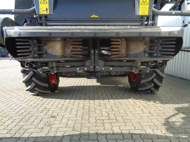 Combine harvester Claas Lexion 7700 TT: picture 10