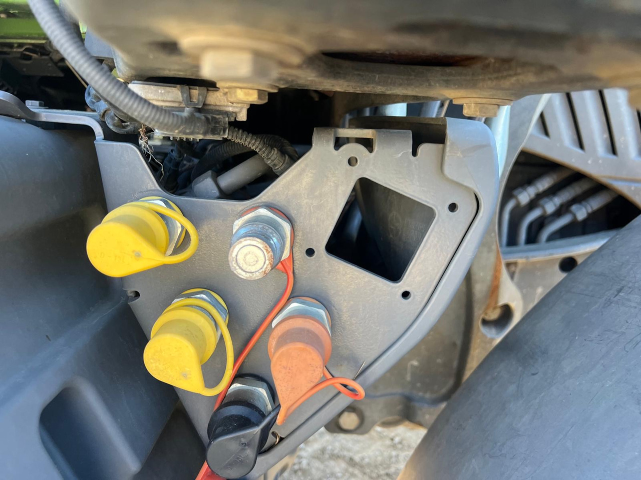 Farm tractor Fendt 310 Power: picture 6