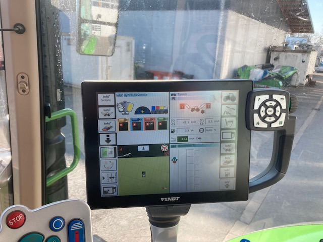 Fendt 718 Vario S4 Profi Plus - Farm tractor: picture 3 Fendt 718 Vario S4 Profi Plus - Farm tractor: picture 3