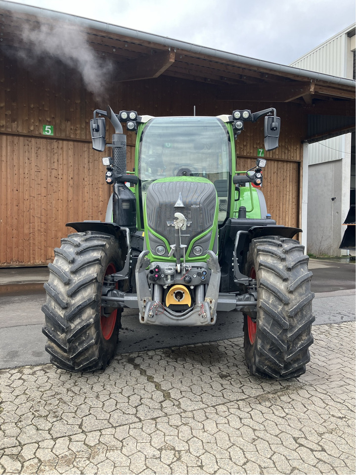 New Farm tractor Fendt 724 Vario Gen6: picture 11