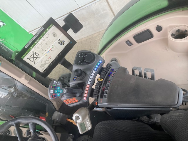 Fendt 724 Vario Gen6 Profi  Setting1 - Farm tractor: picture 4 Fendt 724 Vario Gen6 Profi  Setting1 - Farm tractor: picture 4